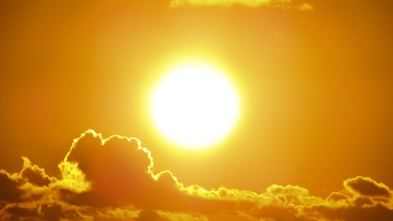 Environment Canada Meteorologist says hot weather will stick around until September